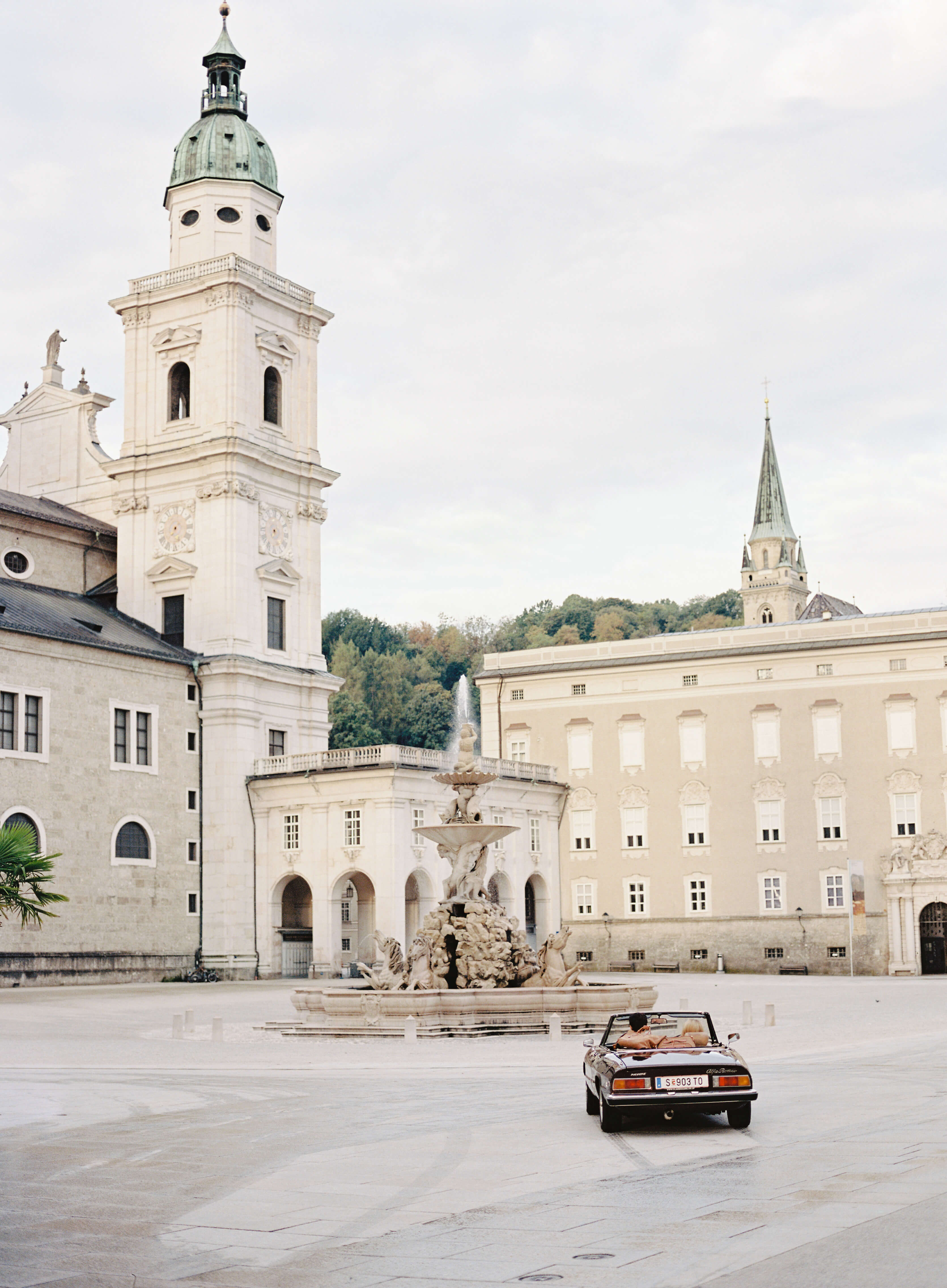 Fashion forward honeymoon in salzburg