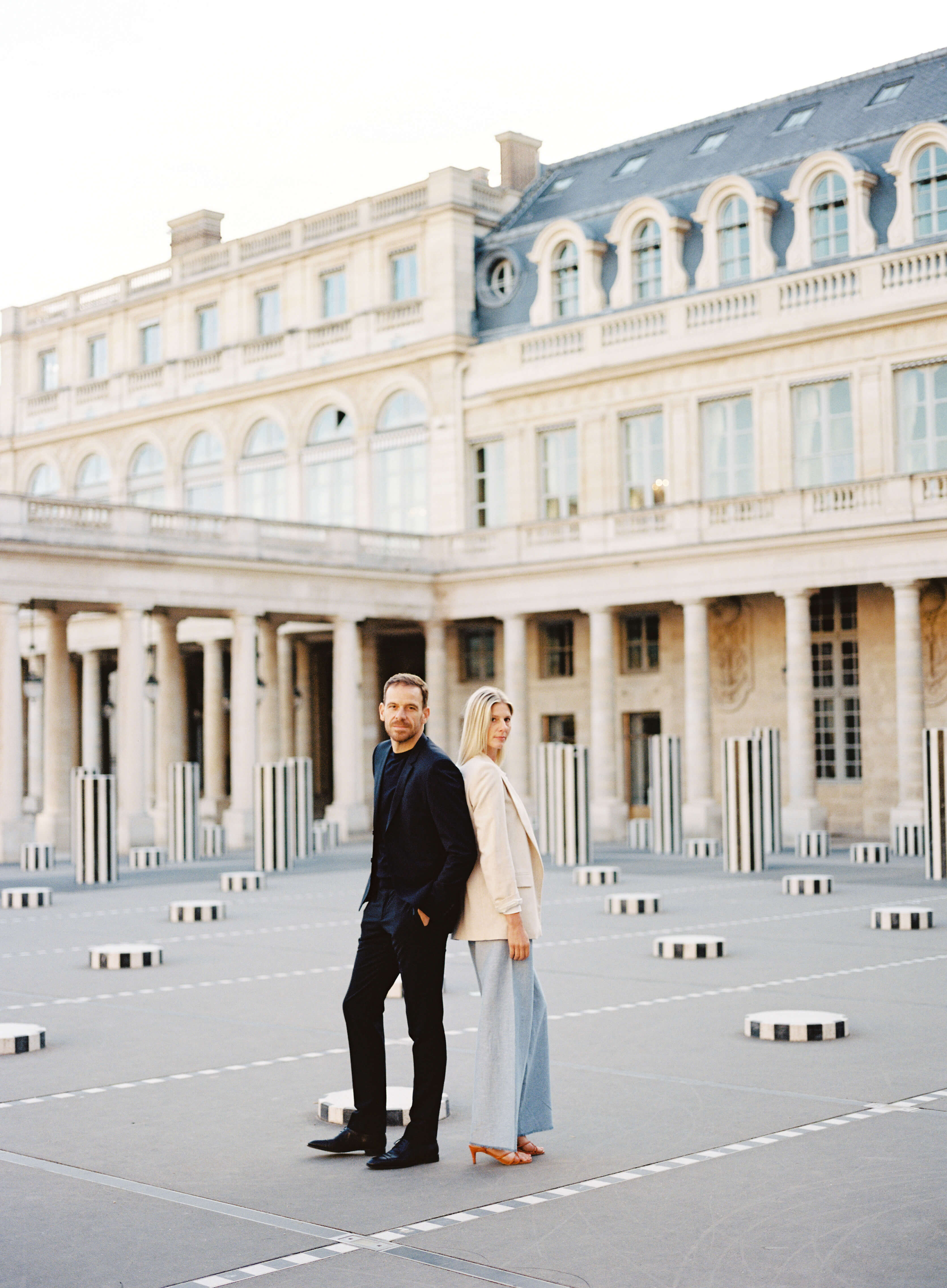 Chic Engagement session in Paris